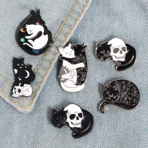 Pin Night Cat and Skull enamel brooch Idolstore - Merchandise and Collectibles Merchandise, Toys and Collectibles