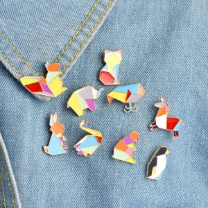 Pin Bear Origami Animal enamel brooch Idolstore - Merchandise and Collectibles Merchandise, Toys and Collectibles