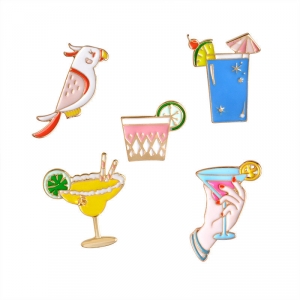 Pin Beach Cocktail Pink enamel brooch Idolstore - Merchandise and Collectibles Merchandise, Toys and Collectibles