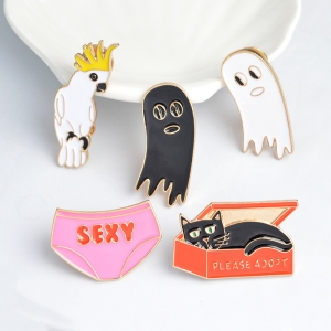 Pin Ghost White enamel brooch Idolstore - Merchandise and Collectibles Merchandise, Toys and Collectibles