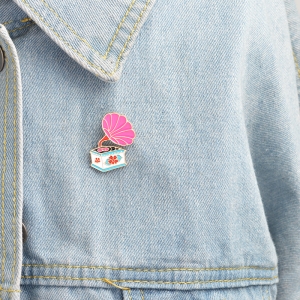 Pin Gramophone Pink enamel brooch Idolstore - Merchandise and Collectibles Merchandise, Toys and Collectibles
