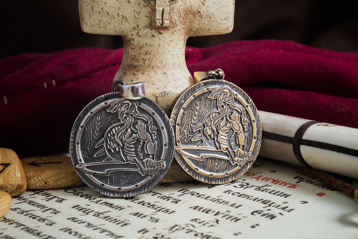 Merchandise Viking Shield Amulet Norse Mythology Necklace