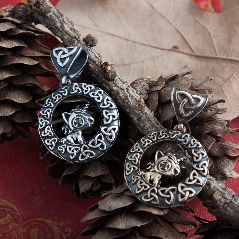 Collectibles Unicorn Medallion Trinity Knot Norse Mythology