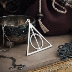 Deathly Hallows Necklace Harry Potter School of Magic Idolstore - Merchandise and Collectibles Merchandise, Toys and Collectibles