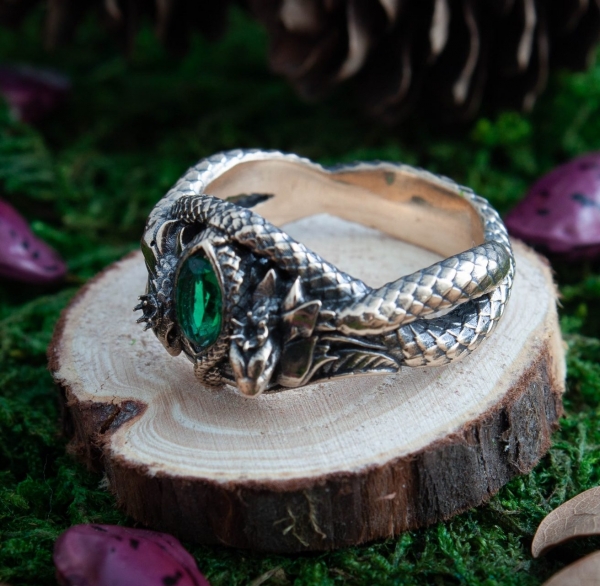 Lord of the rings” replica ring – Silvetron