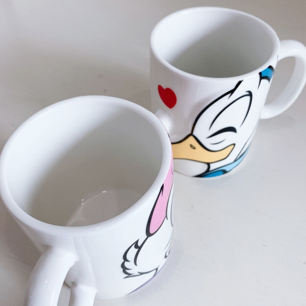 https://idolstore.net/wp-content/uploads/2022/04/Disney-Mugs-Donald-Duck-Series-Ceramic-Mugs-Couple-Mugs-Large-Capacity-Milk-Mugs-Coffee-Mugs-coffee-2-600x600.jpg