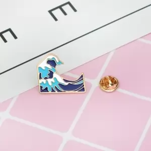 Pin Great Wave off Kanagawa enamel brooch Idolstore - Merchandise and Collectibles Merchandise, Toys and Collectibles 2