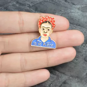 Pin Frida Kahlo Isi Se Puedo enamel brooch Idolstore - Merchandise and Collectibles Merchandise, Toys and Collectibles 2